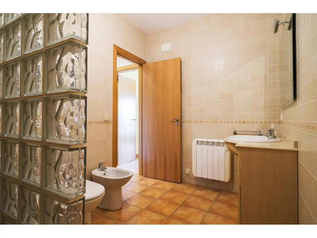 Baño de Piso en venta en Avià con Calefacción y Balcón
