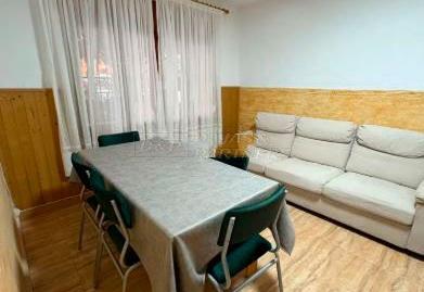 Photo 3 of Single-family semi-detached to rent