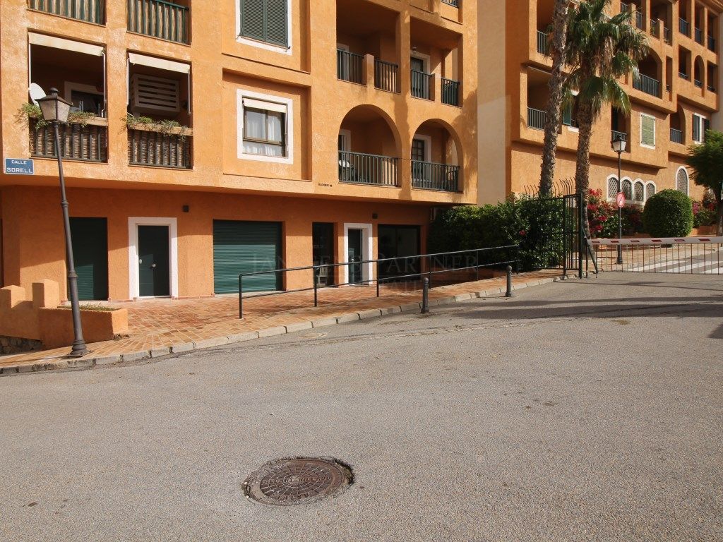 Vista exterior de Local en venda en Altea