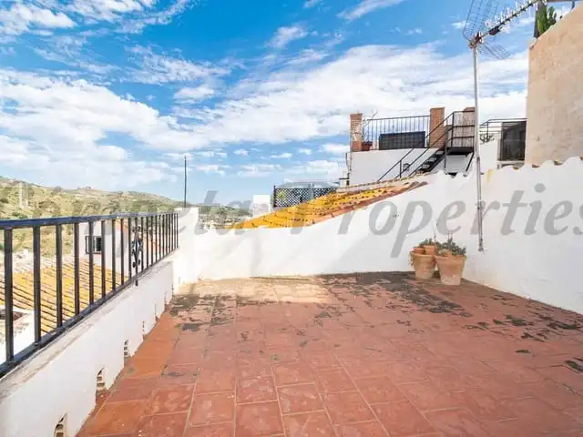 Casa adosada en venda a Torrox Pueblo