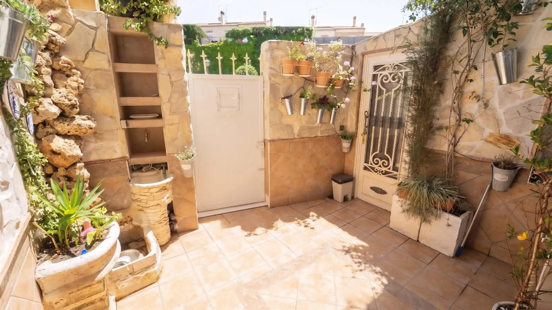 Garden of Houses for rent in Huétor Vega  with Air Conditioner, Heating and Private garden