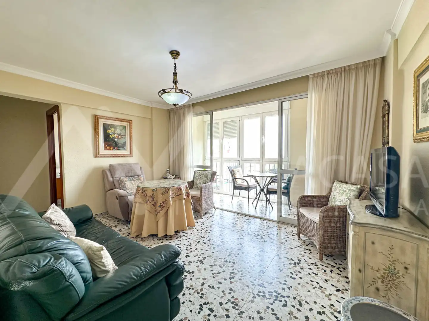 Living room of Flat for sale in Málaga  with Air Conditioner, Terrace and Furnished