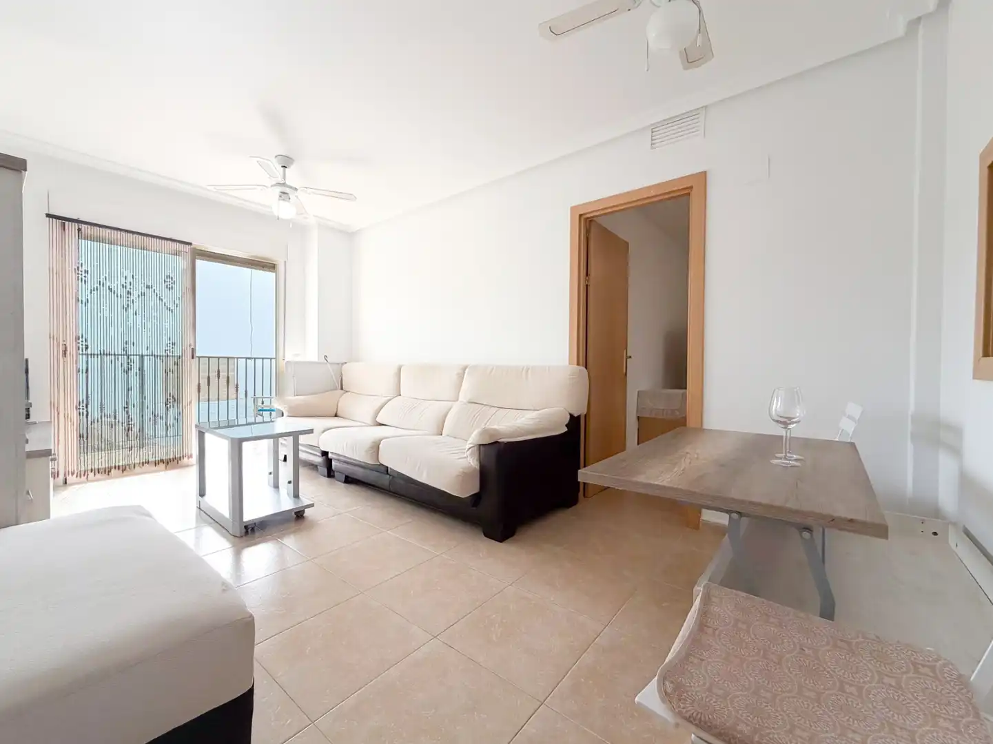 Sala d'estar de Apartament en venda en El Campello amb Aire condicionat, Traster i Piscina