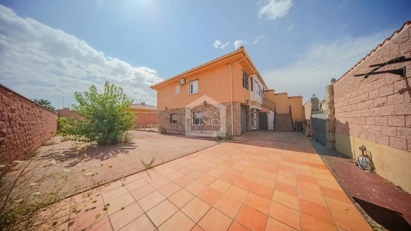 Habitatge amb jardí en venda a Las Ventas de Retamosa, imagen 2