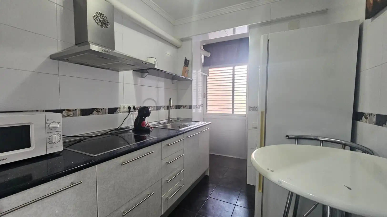 Cuina de Apartament en venda en Alicante / Alacant amb Aire condicionat, Calefacció i Terrassa