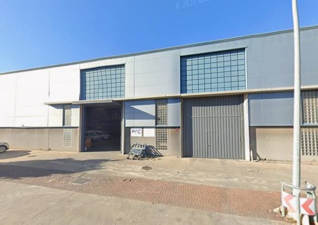 Nave industrial en Venta en C/ Mar Cantábrico en Los Barrios