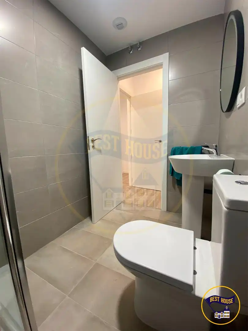 Flat for sale in Calle JOSE COBO, Centro