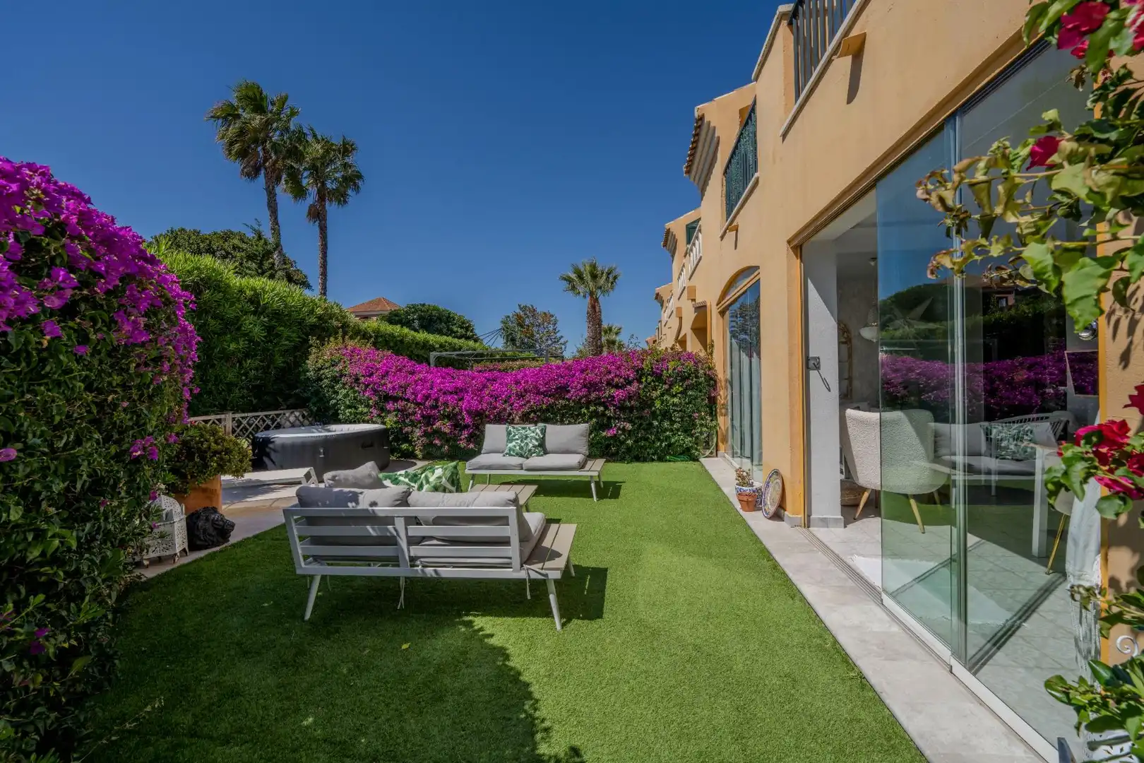 Terraza de Casa adosada en venta en Ayamonte con Aire acondicionado, Calefacción y Jardín privado