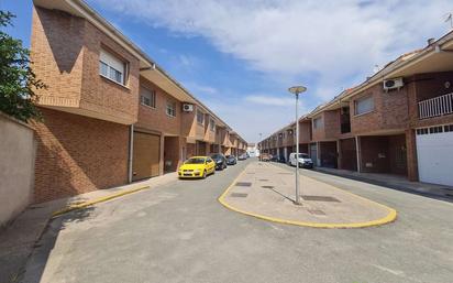 Exterior view of Single-family semi-detached for sale in Ribaforada  with Air Conditioner, Heating and Terrace