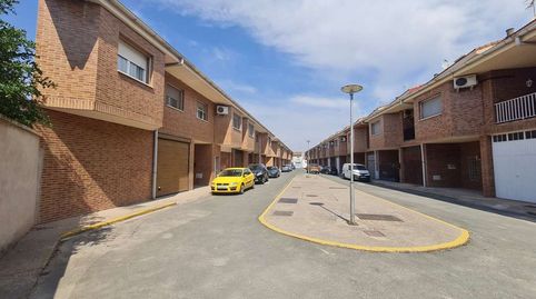 Foto 2 de Casa adosada en venta en Calle Miguel Indurain, 1, Ribaforada, Navarra