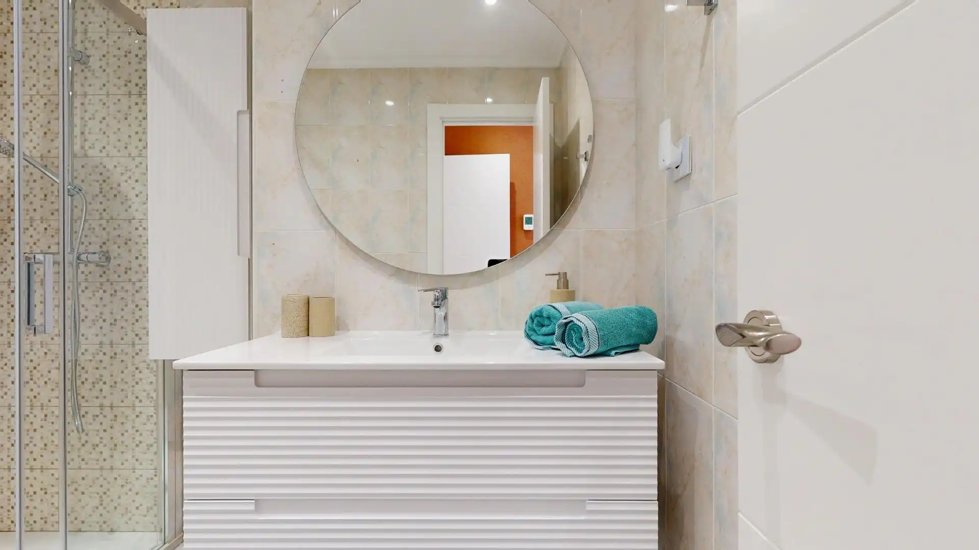 Baño de Ático en venta en Galdakao con Calefacción, Terraza y Trastero