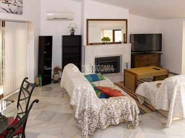 Casa con piscina en venta en Turre