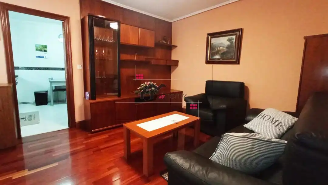 Sala de estar de Piso en venta en Barakaldo  con Calefacción y Amueblado