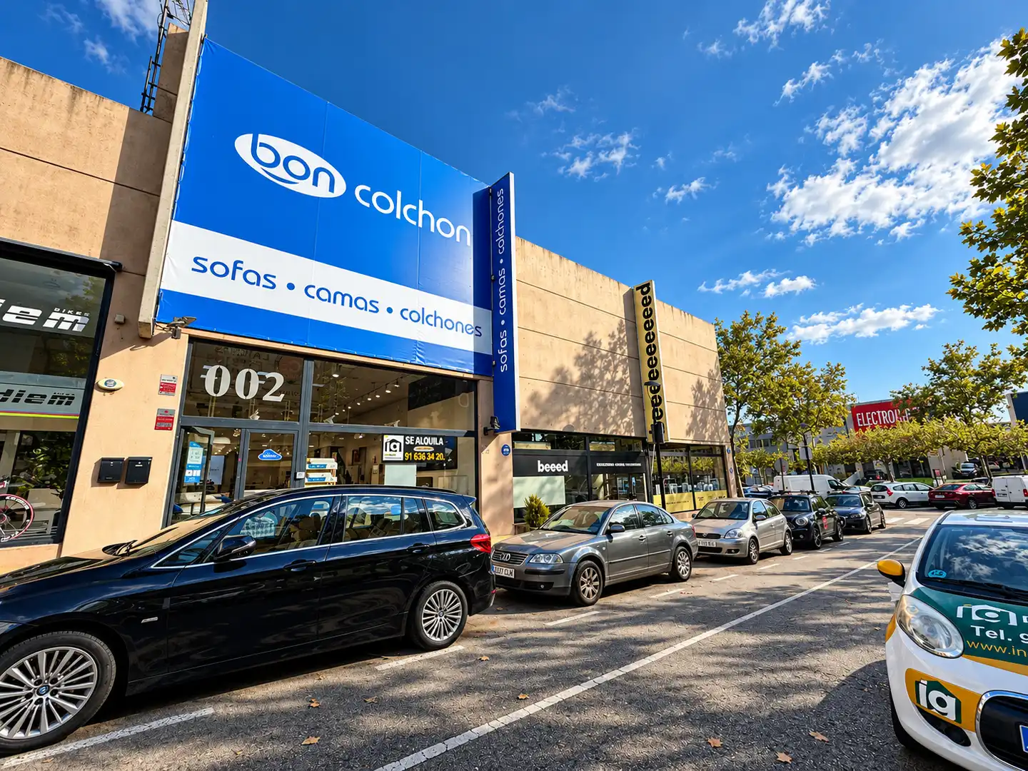 Local comercial en alquiler en Calle Módena 2, imagen 2