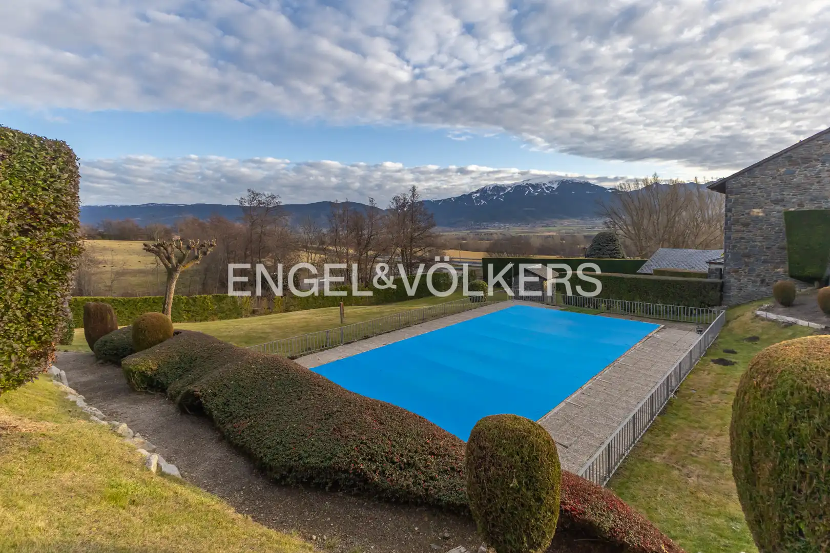 Piscina de Casa adosada en venta en Ger con Calefacción, Jardín privado y Parquet