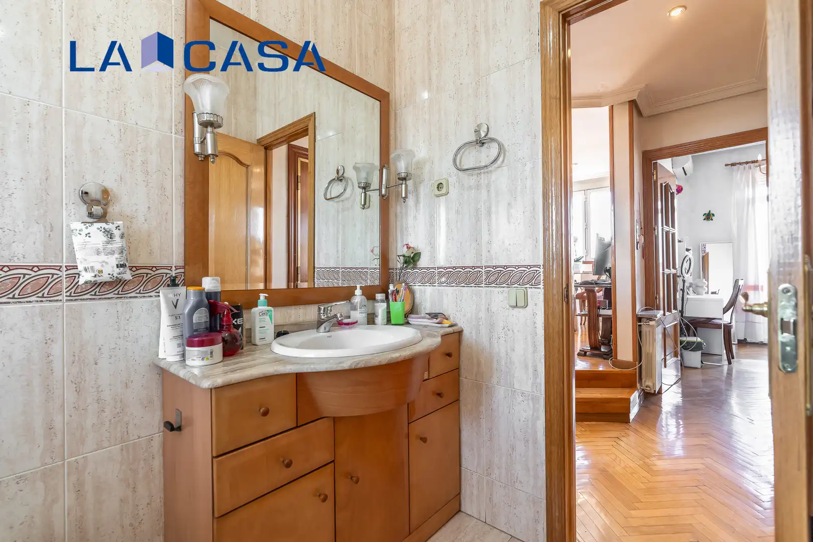 Baño de Piso en venta en Madrid con Calefacción y Terraza