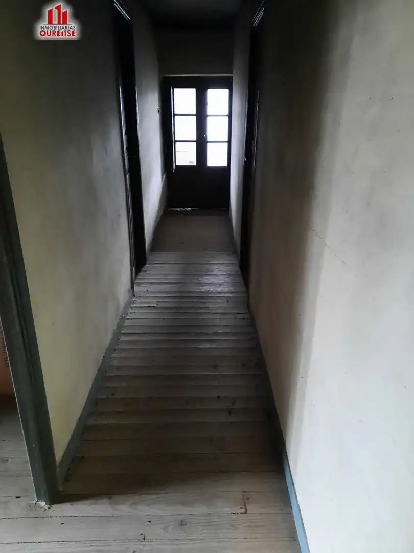 Casa con terraza en venta en Amoeiro, imagen 8