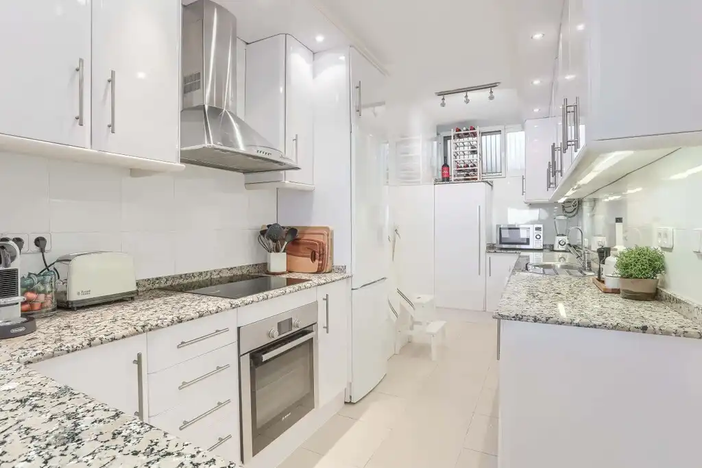 Cocina de Apartamento en venta en Calvià con Aire acondicionado, Jardín privado y Terraza