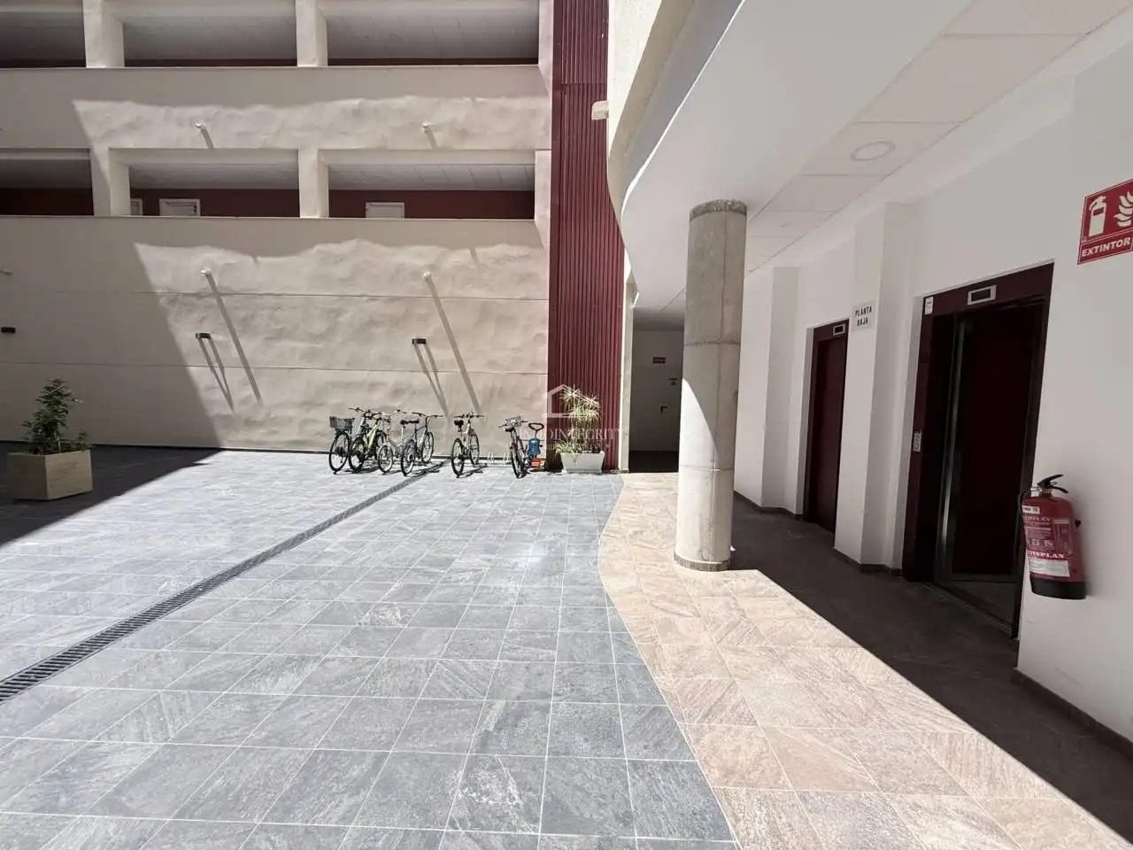 Apartments for sale in Oropesa del Mar / Orpesa  with Air Conditioner, Terrace and Storage room