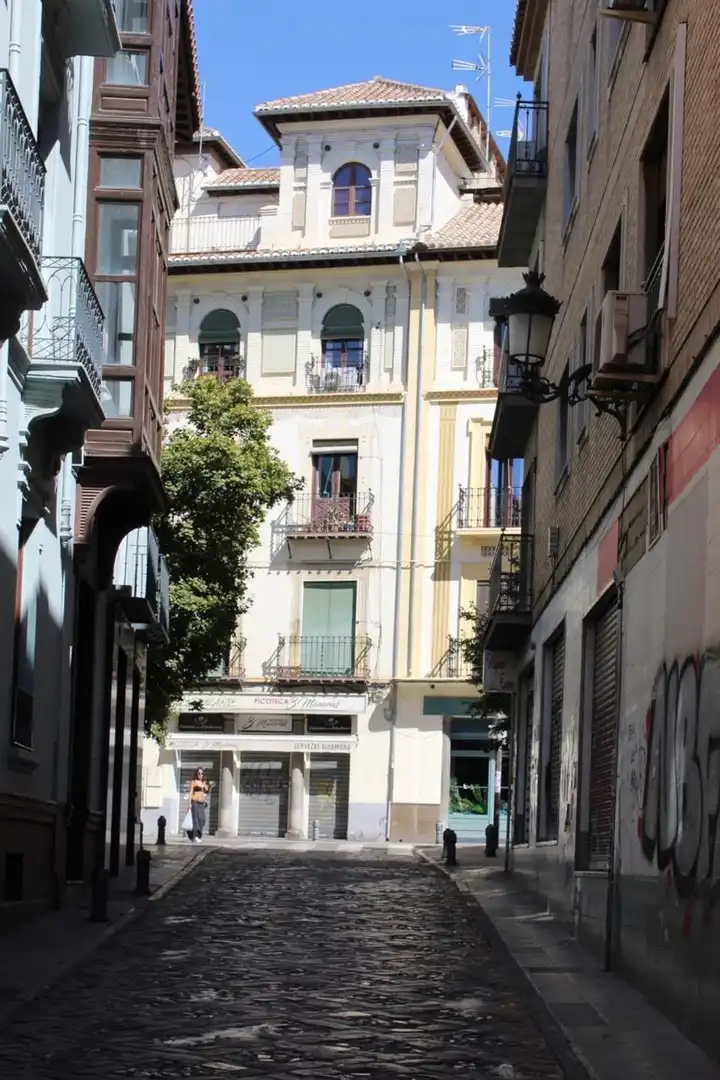 Außenansicht von Dachboden zum Verkauf in Granada mit Klimaanlage, Heizung und Terrasse
