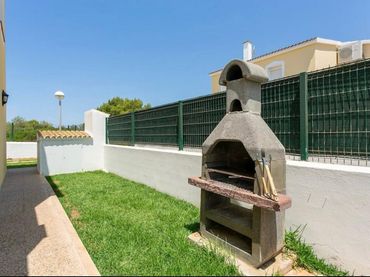 Chalet con balcón en venta en Cala d'en Bosch - Serpentona