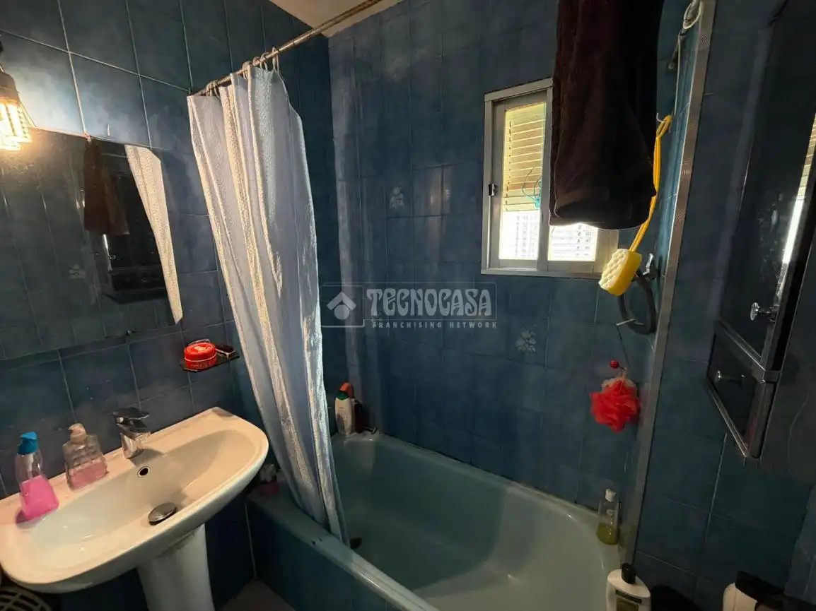 Bathroom of Flat for sale in Alcalá de Henares