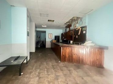 Gewerbefläche zum Verkauf in Sur