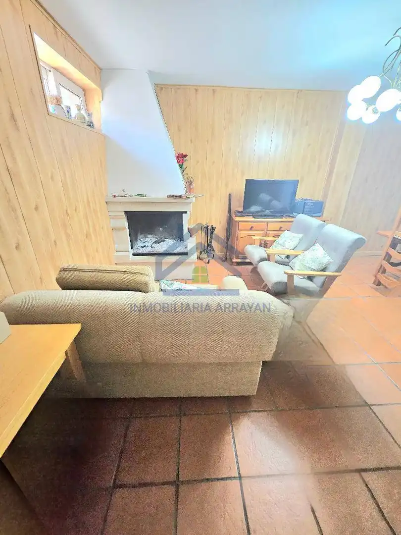 Sala de estar de Casa o chalet en venta en Ogíjares con Aire acondicionado, Calefacción y Jardín privado