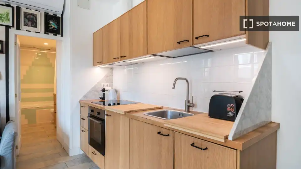 Flat with terrace to rent in Sant Martí, imagen 9