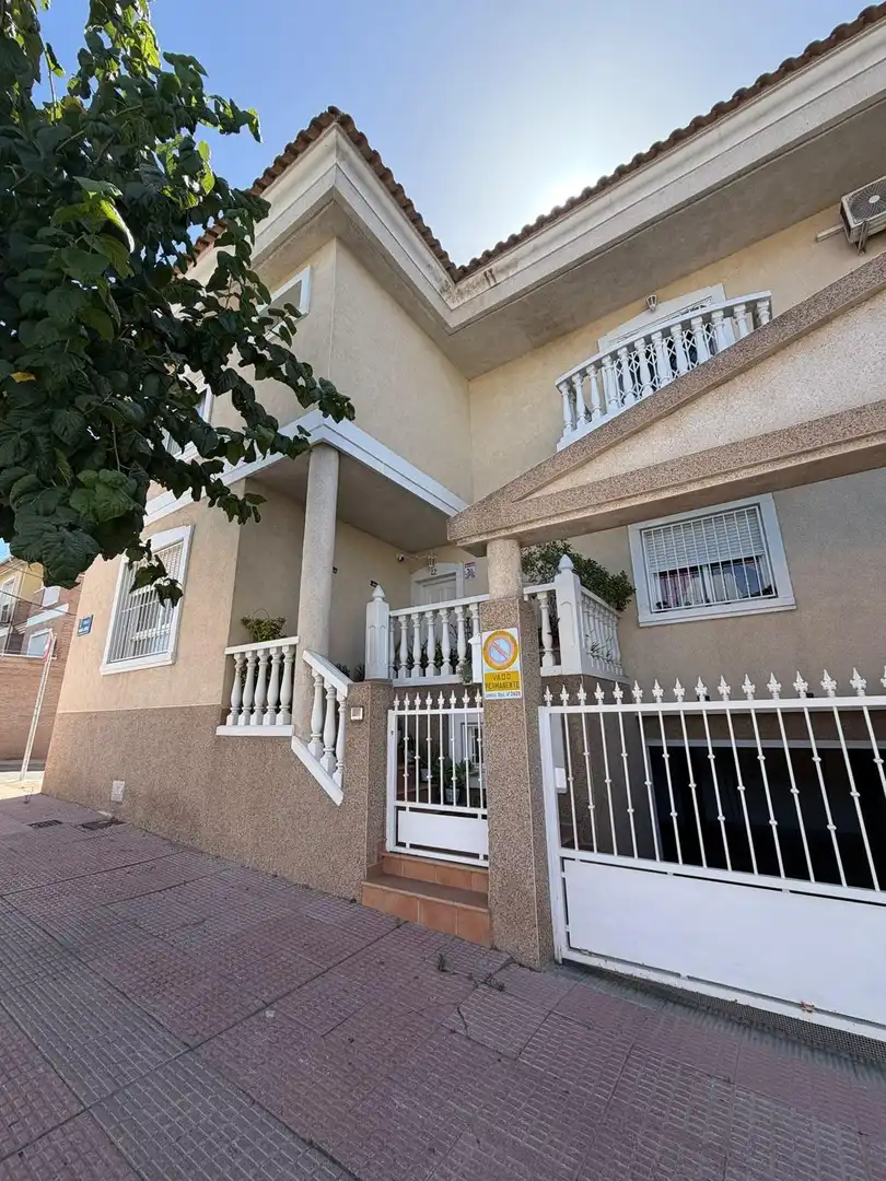 Adossat amb terrassa en venda a Casco Urbano, imagen 41