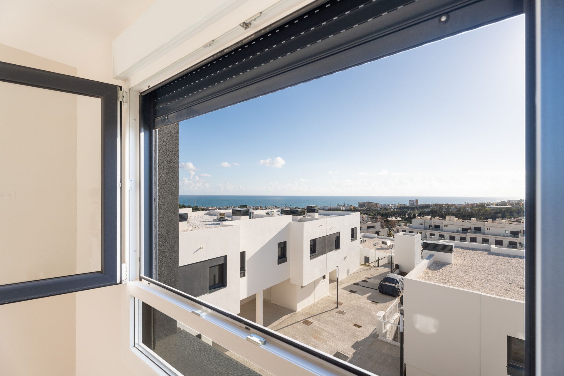 Exterior view of Single-family semi-detached for sale in Mijas  with Air Conditioner, Private garden and Terrace