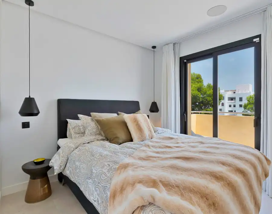 Habitación de Piso en venta en Marbella con Terraza, Amueblado y Horno