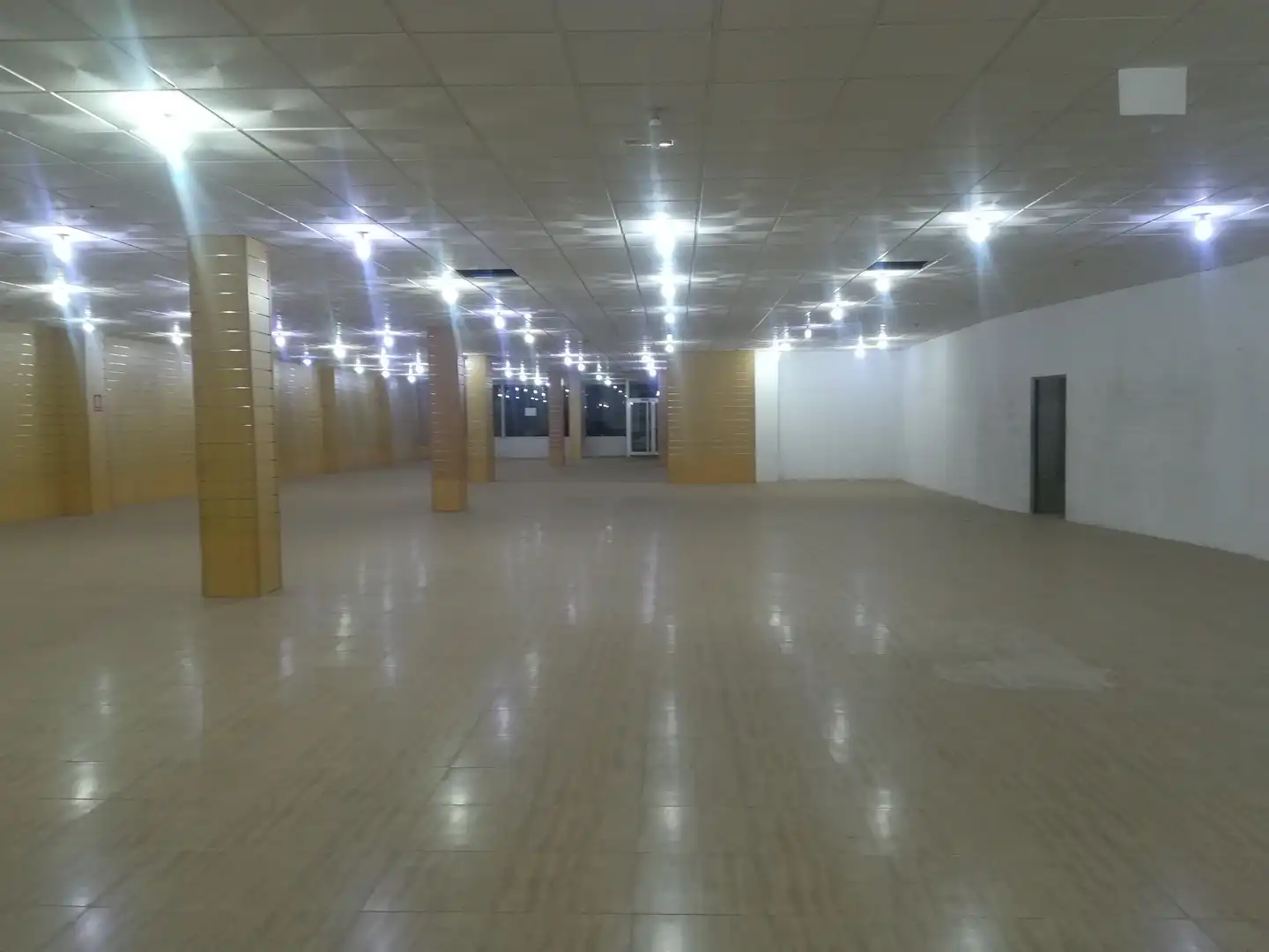 Local commercial à louer à Pedanías Oeste, imagen 3