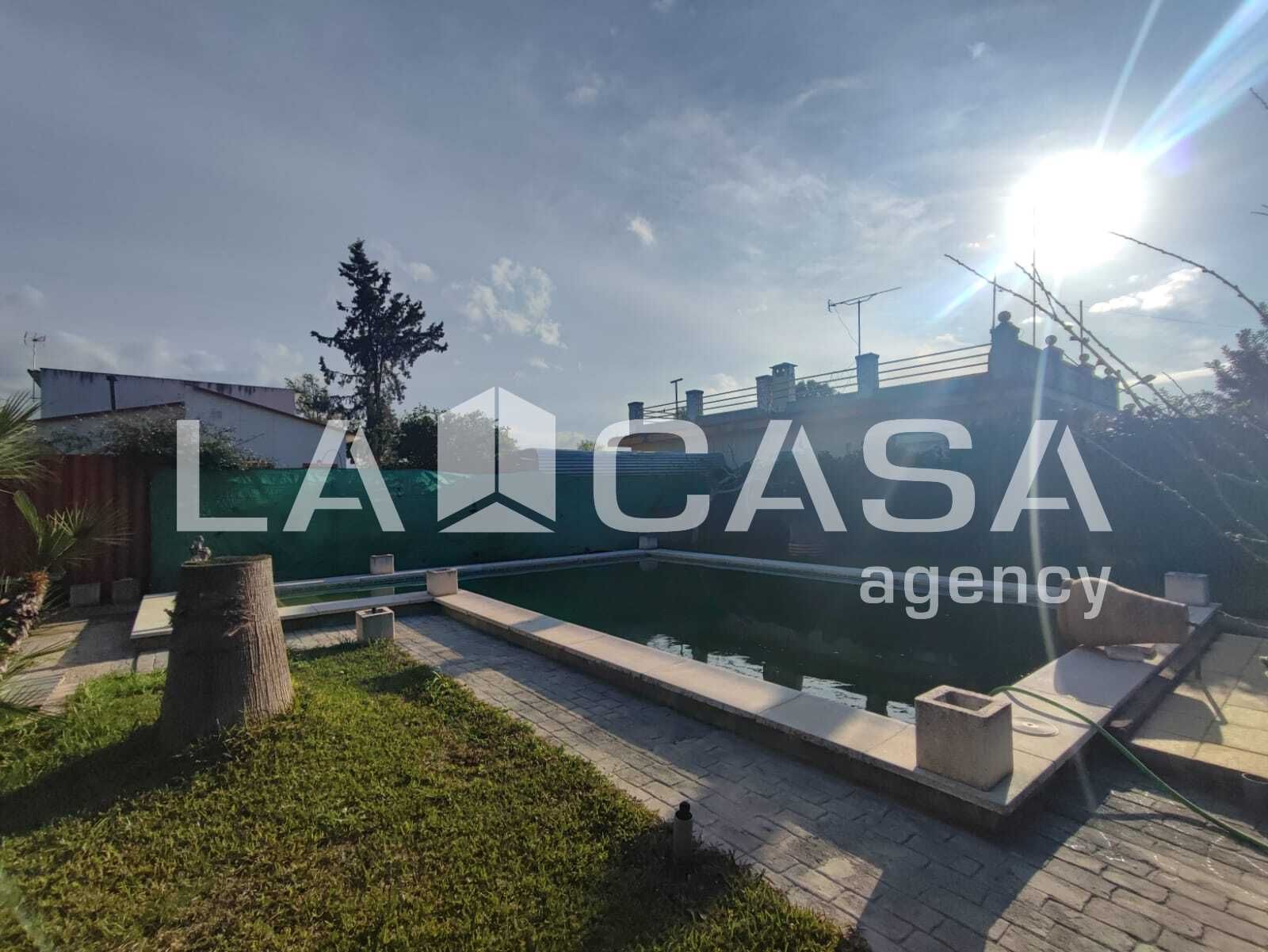Piscina de Casa o chalet en venta en Alcalá de Guadaira con Piscina