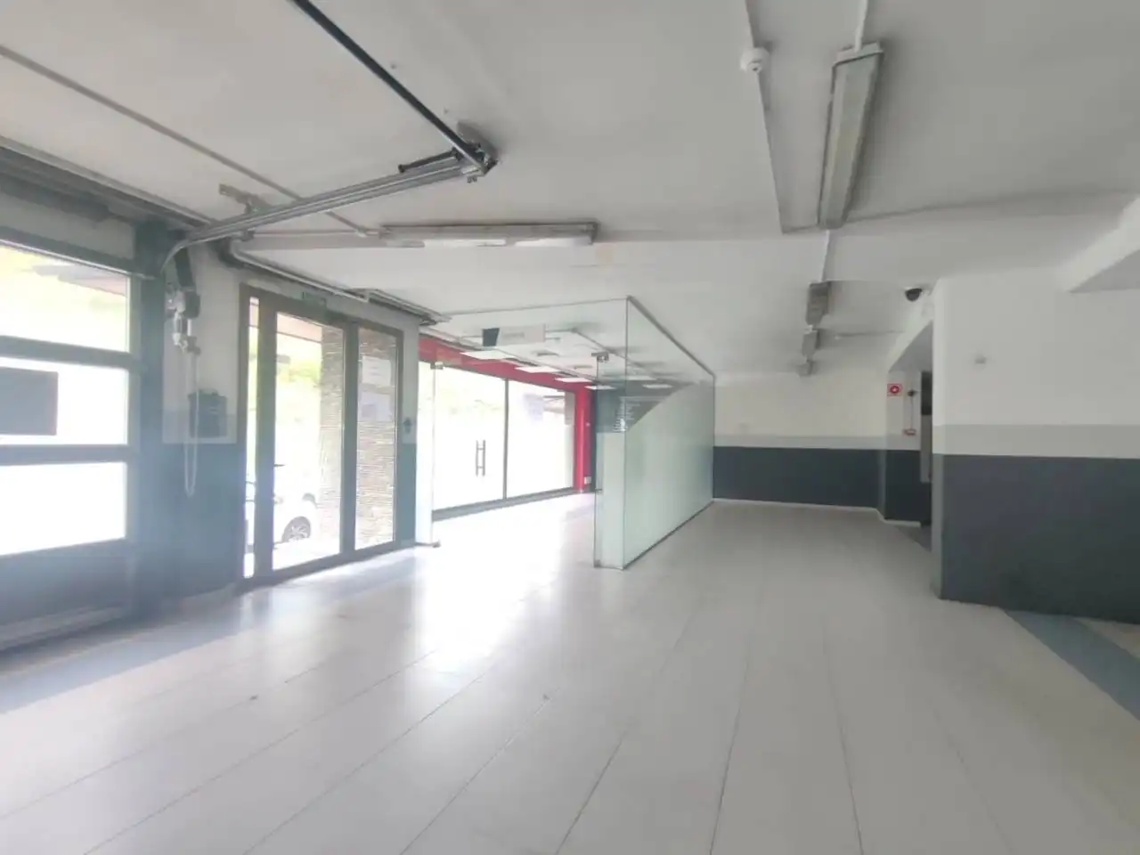 Local comercial en venta en Les Escaldes, imagen 3