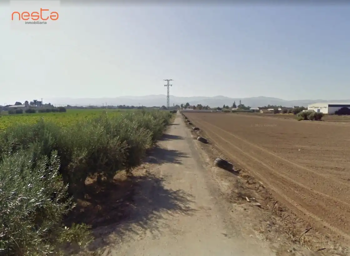 Terreny residencial en venda a Pedanías Centro