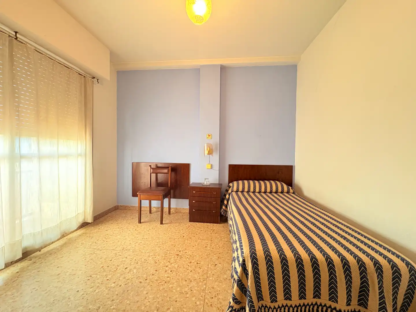Habitación de Piso en venta en Zuera con Calefacción