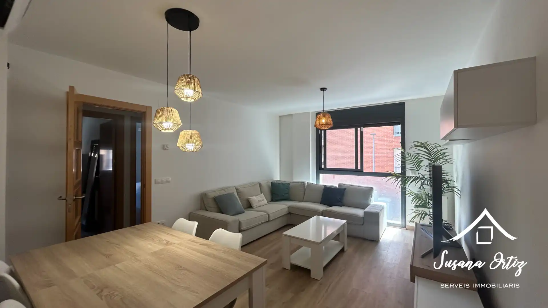 Sala de estar de Piso en venta en Olesa de Montserrat con Aire acondicionado, Calefacción y Amueblado