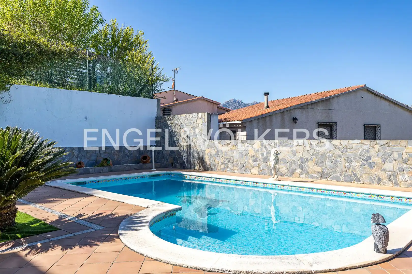 Piscina de Casa o chalet en venta en Esparreguera con Aire acondicionado, Calefacción y Jardín privado