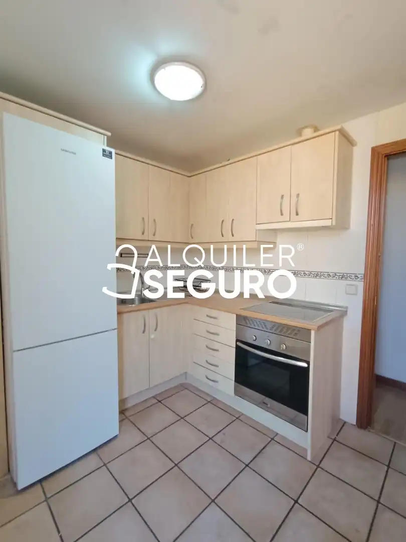 Kitchen of Flat for rent in Pinto  with Heating, Terrace and Furnished