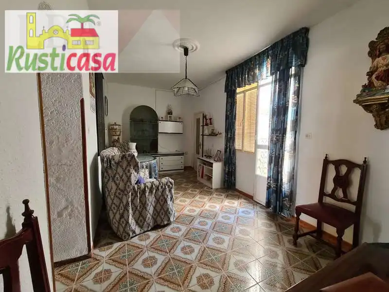 Casa con terraza en venta en Bailén, imagen 5