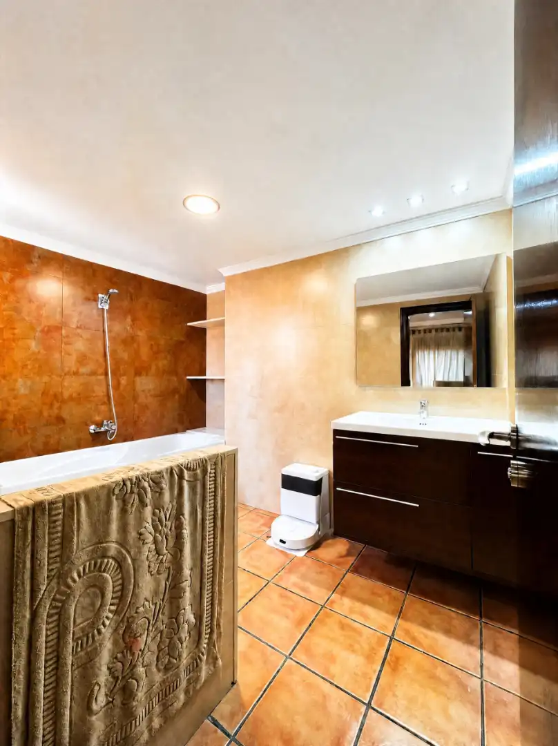 Baño de Casa o chalet en venta en Montserrat con Jardín privado, Terraza y Trastero