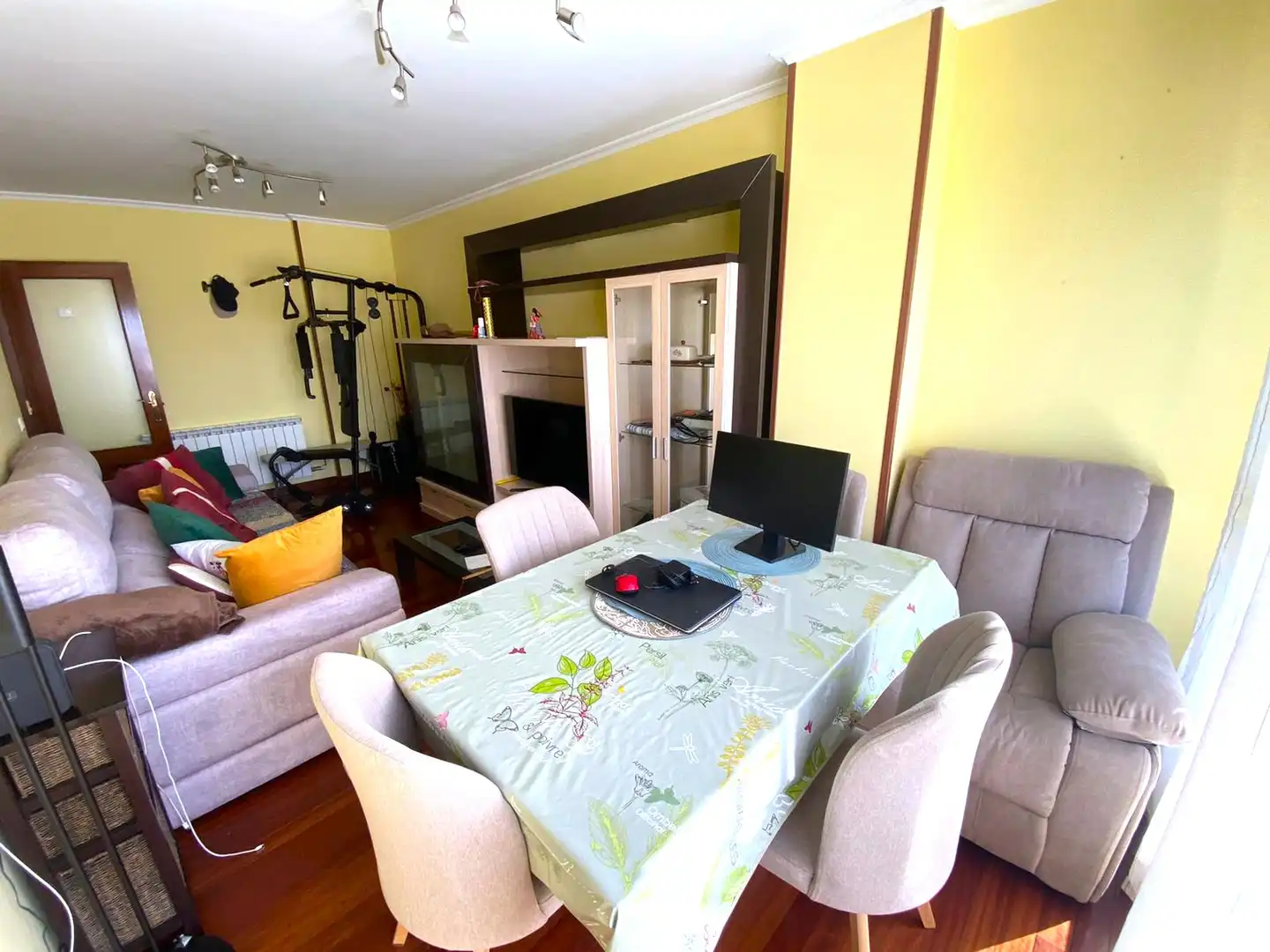 Sala d'estar de Pis en venda en Castro-Urdiales