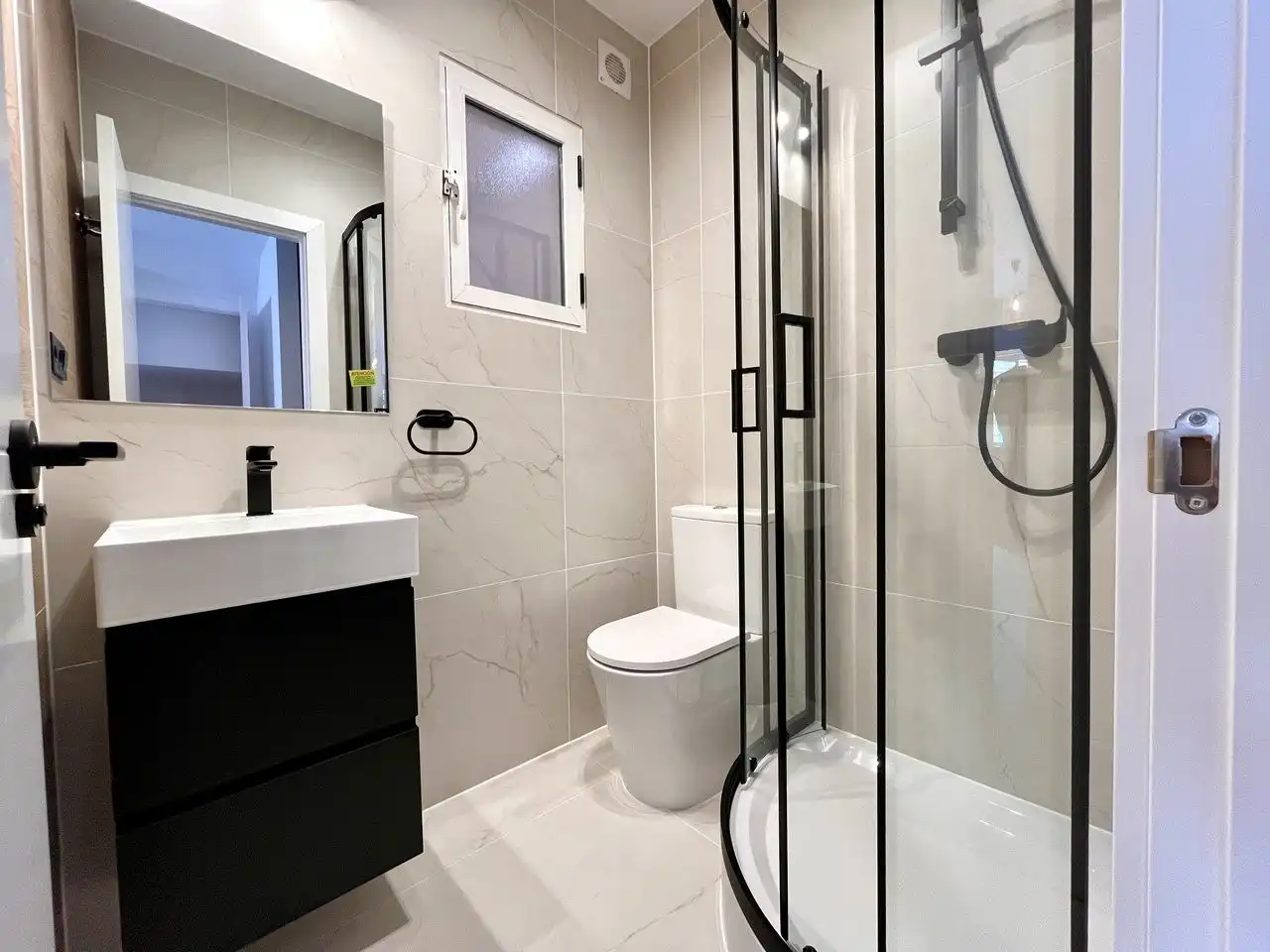 Country house zum Verkauf in N/A, -1, Playa Flamenca