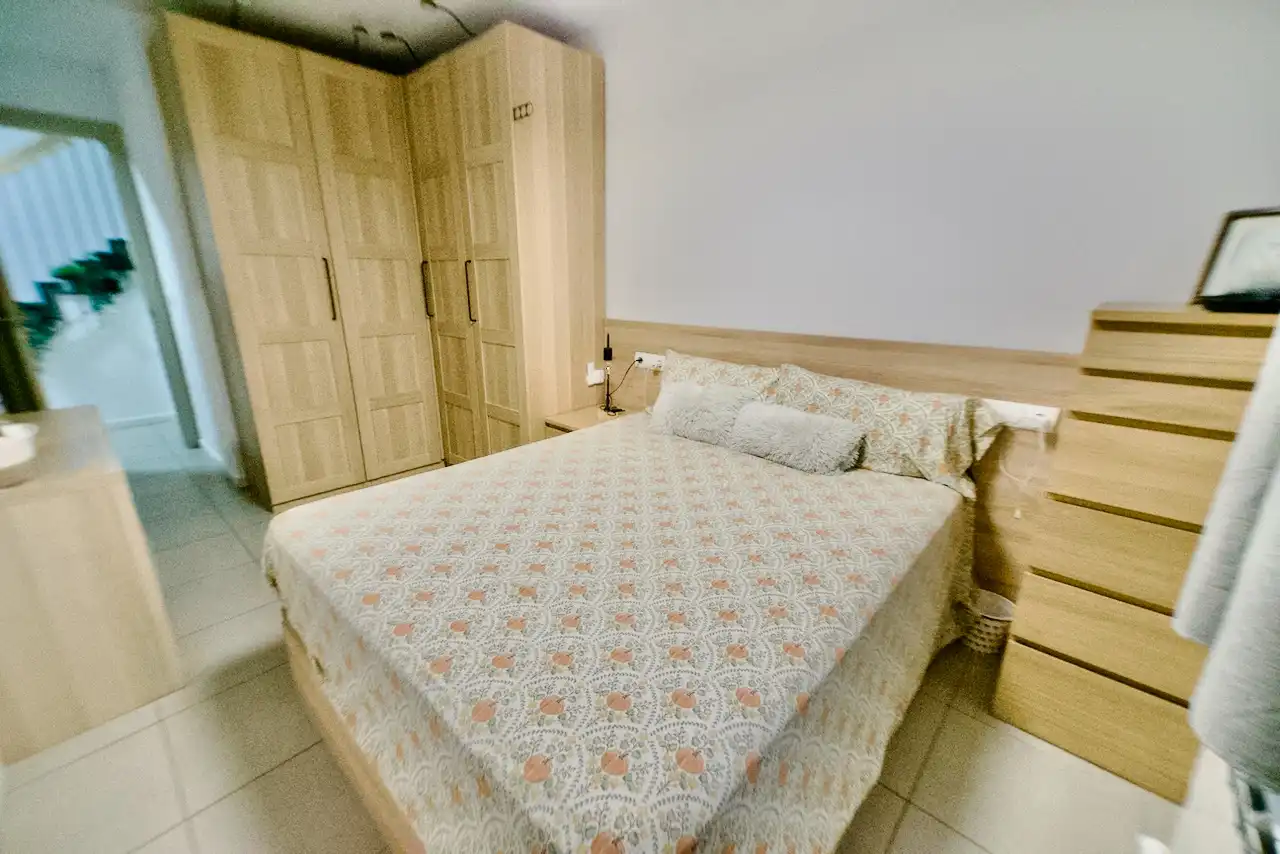 Habitación de Piso en venta en Terrassa con Aire acondicionado, Calefacción y Terraza