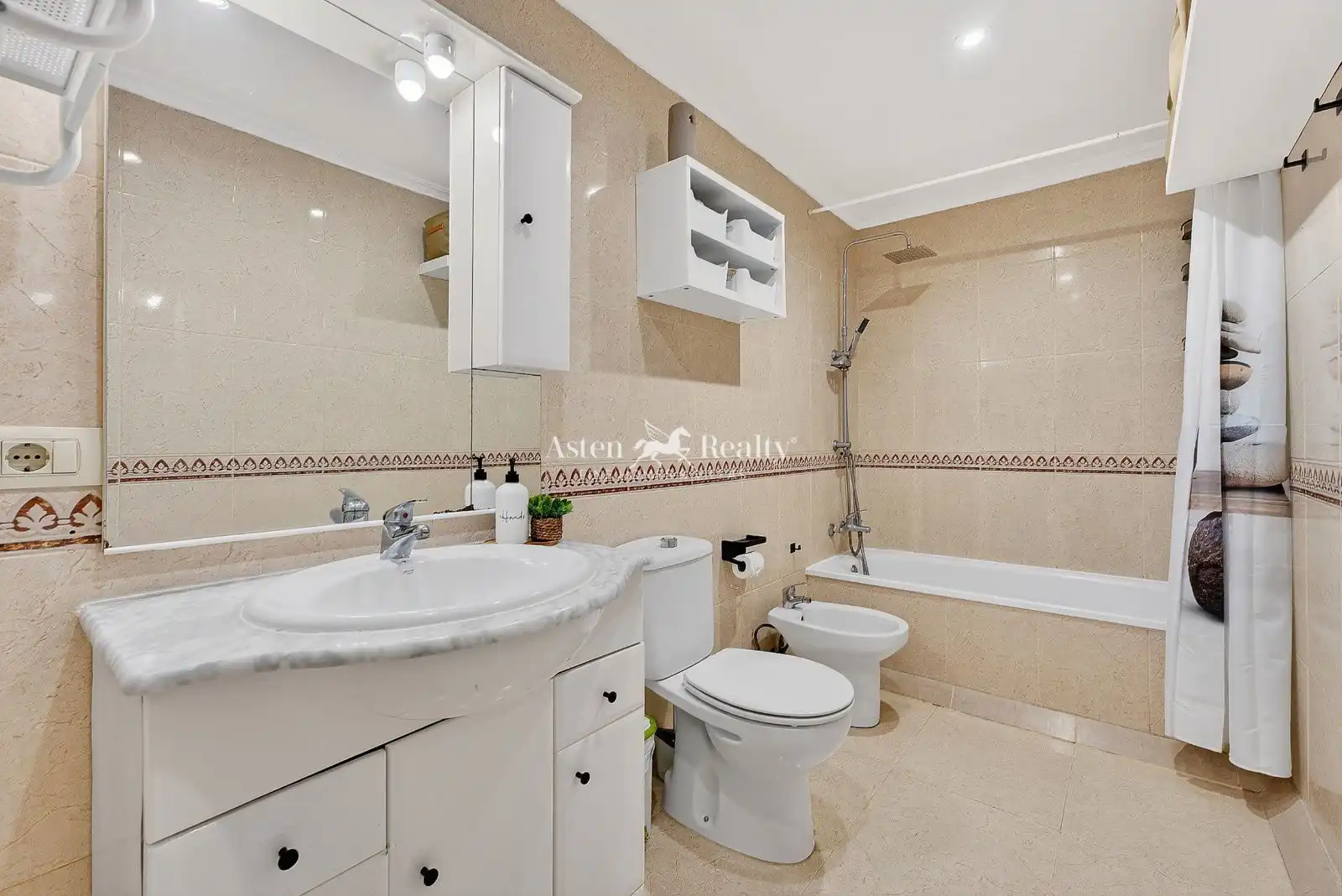 Bathroom of Flat for sale in San Miguel de Abona  with Terrace, Storage room and Furnished