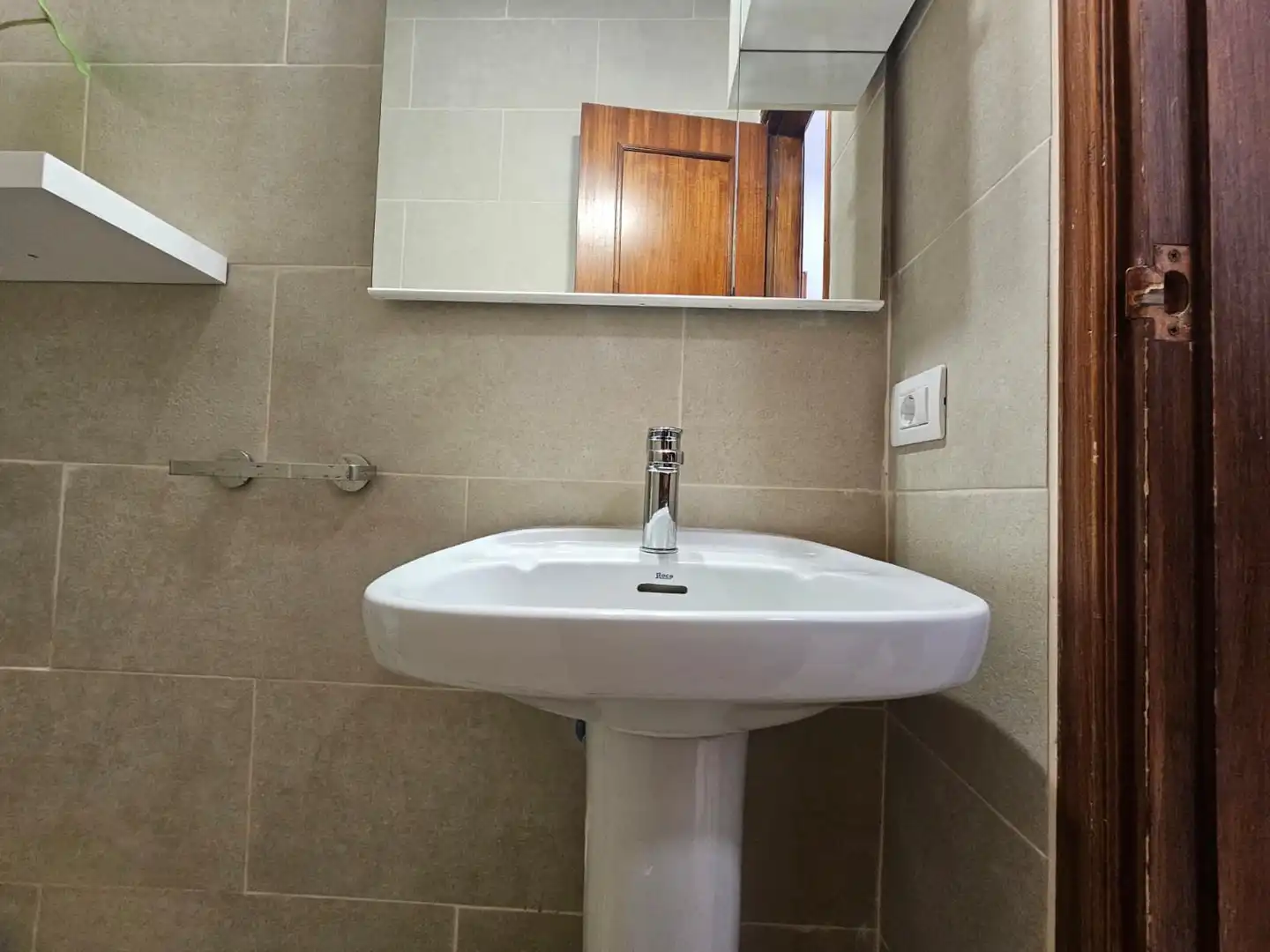 Bathroom of Flat for share in Güímar  with Terrace, Furnished and Oven