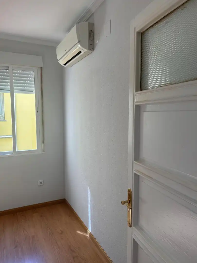 Habitación de Ático de alquiler en Madrid con Aire acondicionado, Calefacción y Terraza