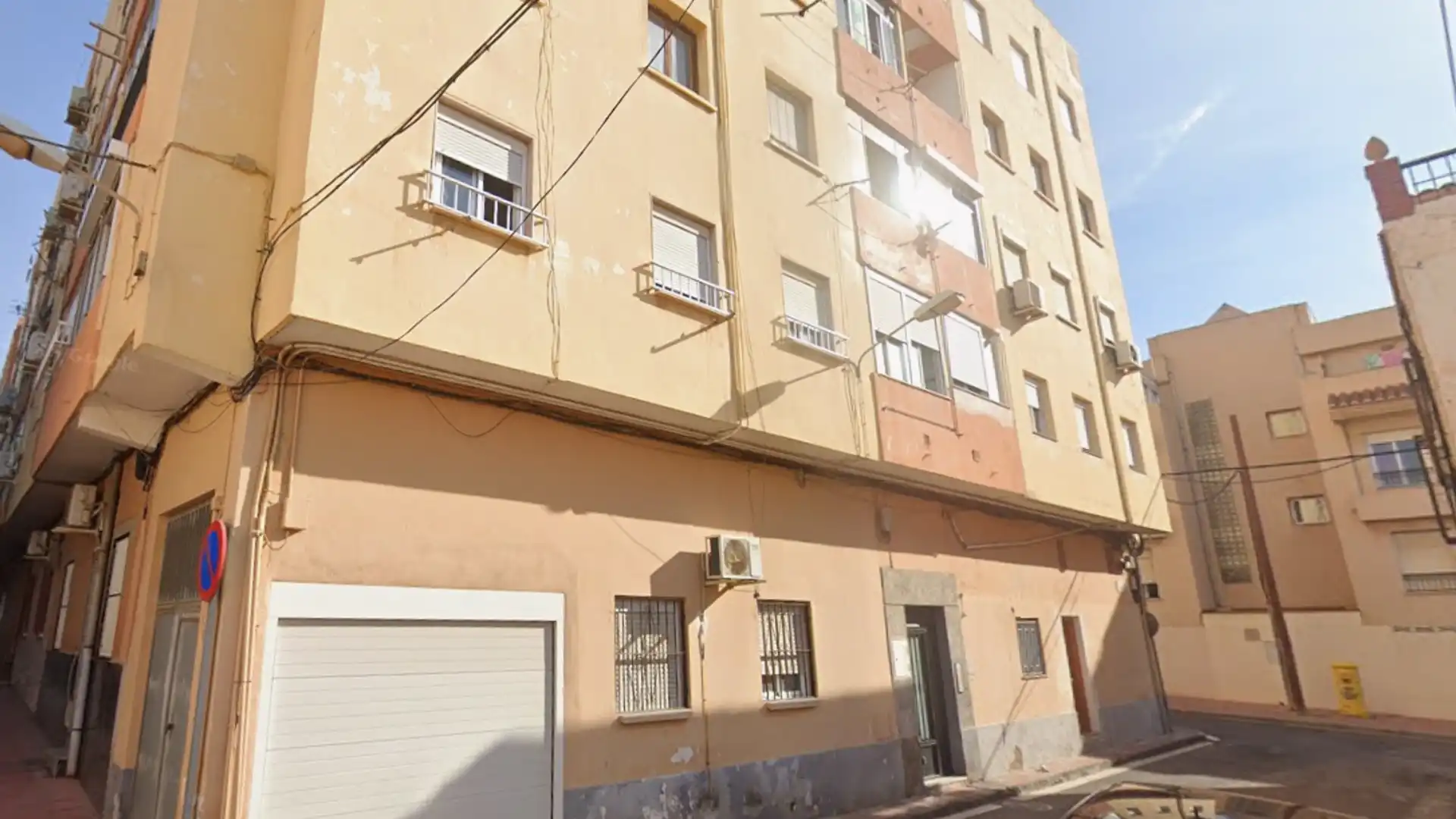 Exterior view of Apartments for sale in  Almería Capital
