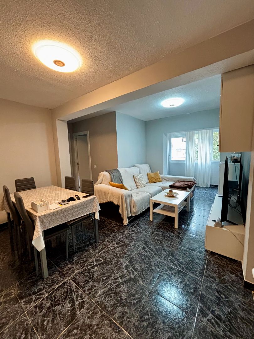 Living room of Flat for sale in Pinto  with Terrace and Oven